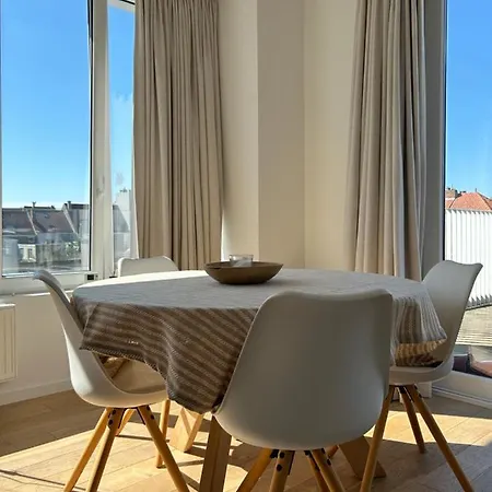 The Suncatcher Apartament *
